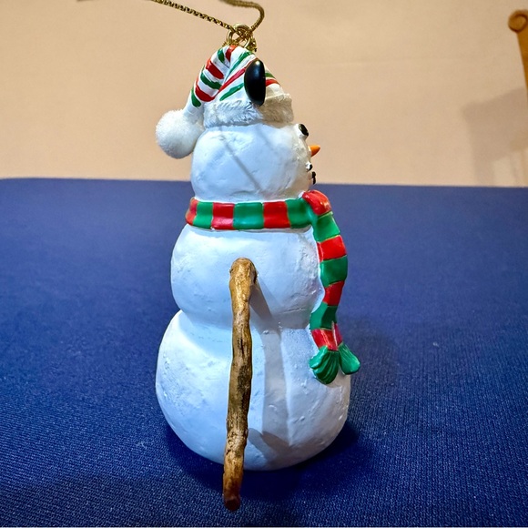 Disney Mickey’s Very Merry Christmas Party Snowman Mickey Mouse Ornament 2007 - Picture 7 of 7